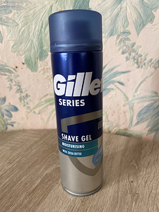 Gillette SHAVE GEL MOISTURISING