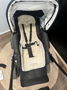 Emmaljunga mitmefunktsioonilise kookoniga vankrikomplekt (2 foto / 6)