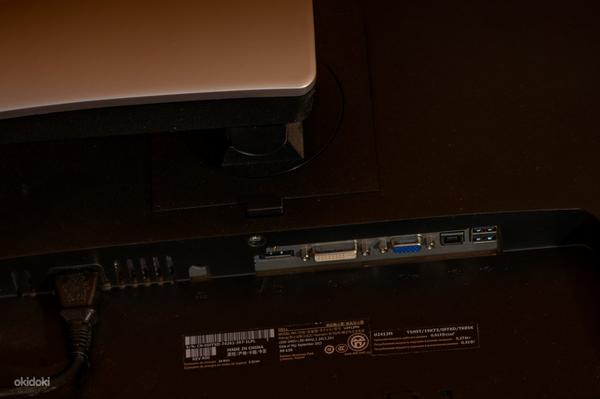 Dell UltraSharp U2412M (профессиональный) (фото #6)