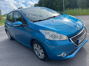 Peugeot 208 1.2 60kw labisoit 100 000 (2 foto / 7)
