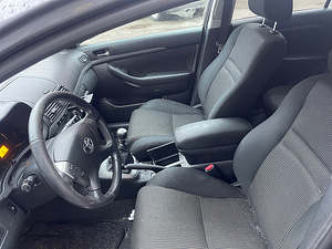 TOYOTA AVENSIS 2.2 130KW VARUOSADEKS (3 foto / 3)