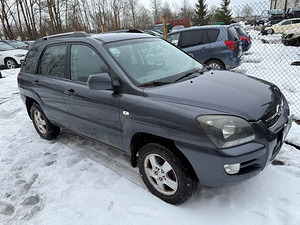 KIA SPORTAGE 2.0 104kw 2008 VARUOSADEKS (1 foto / 3)