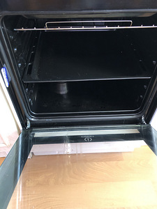 Indesit keraamiline pliit (4 foto / 4)