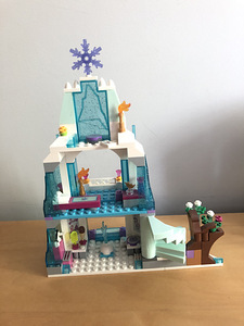 Lego Frozen Anna ja Elsa loss (4 foto / 4)