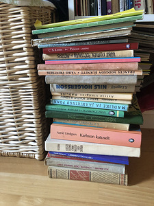 Детские книги (2 фото из 3)