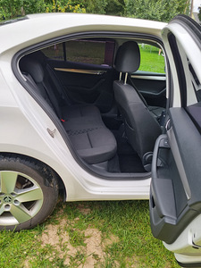Skoda Octavia CNG (6 foto / 10)