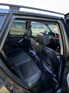BMW X5 (5 фото из 7)