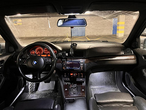 BMW 320D (6 фото из 8)