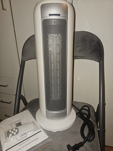 Новый обогреватель 2000W с пультом, тепловентилятор (7 фото из 9)