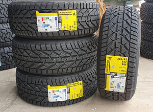 205/45/R17 Kormoran Snow 88V (By Michelin) (1 foto / 1)