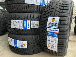 235/40/R18 Sailun AlpineEvo 95V/XL lamellrehvid (2 foto / 2)