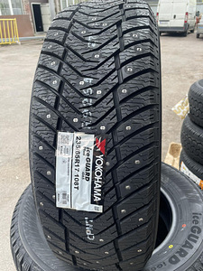 235/65/17 Yokohama Iceguard 108t naastrehvid 145 (1 foto / 1)