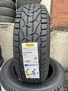 205/60/16 Kormoran Snow 96H XL шипованные шины