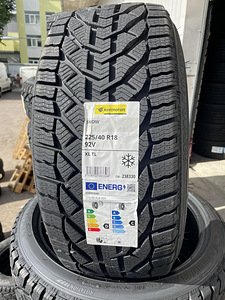 225/40/18 Kormoran Snow шины 92v (1 фото из 1)