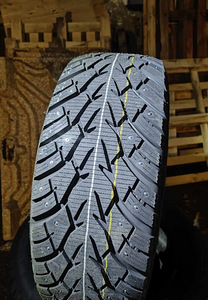 225/55/17 Windforce Ice-Spider 101h naastrehvid (1 foto / 1)