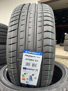 225/40/19 Triangle Effexsport th202 93y xl (1 foto / 1)