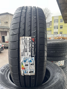 235/65/17 Yokohama Advan Sport V105 108w (1 foto / 1)