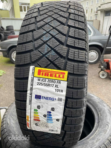 225/55/17 pirelli Ice Zero 101h lamellrehvid