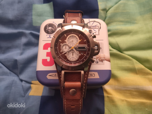 Часы fossil