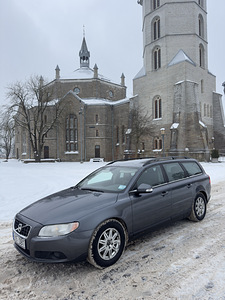 VOLVO V70 2010a. 1.6d 80kw (3 foto / 9)