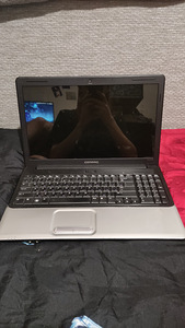 HP Compaq Presario CQ61 (2 foto / 5)