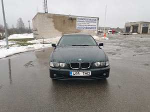 BMW 523I (4 фото из 11)