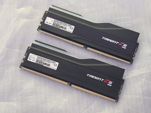 G.Skill Trident Z5 RGB 32GB (2x16GB) DDR5-8000 CL38 (2 foto / 3)