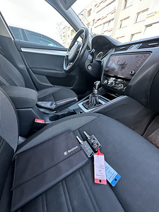 Skoda Octavia (4 foto / 4)