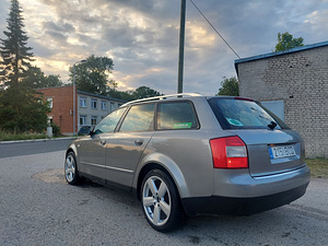 M/V Audi A4 B6 2.5tdi 114kw 2002 (1 foto / 8)