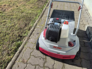 Aeraator,muruõhutaja samblaeemaldaja kogujaga bensiinimootor (3 foto / 4)