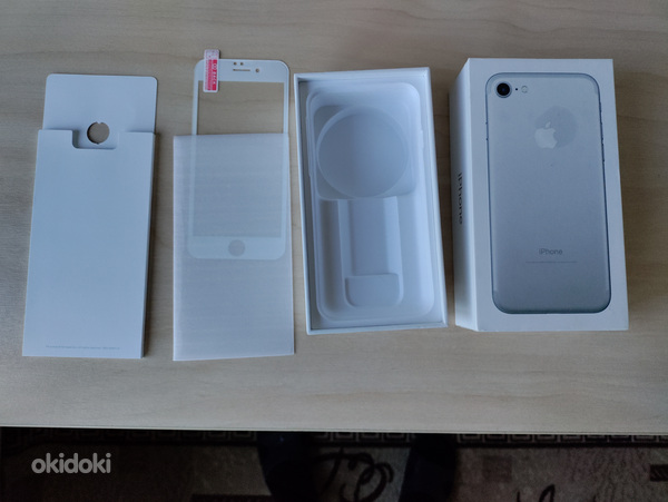 iPhone 7 karp + kaitseklaas/ Iphone 7 box + protection glass (foto #1)