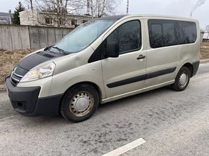 Citroën Jumpy 8 мест (7 фото из 8)