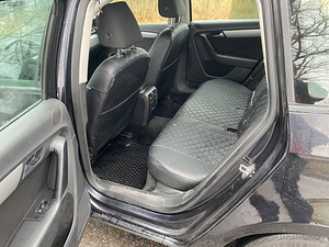 VOLKSWAGEN (7 foto / 10)