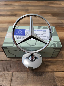Uus Mercedes-Benz kapoti sihik märk / embleem kapotile (4 foto / 7)