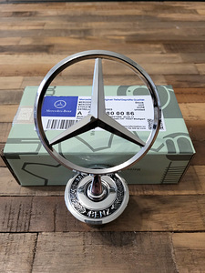 Mercedes-Benz kapoti sihik märk / embleem (1 foto / 3)