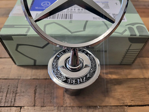 Mercedes-Benz kapoti sihik märk / embleem (2 foto / 3)