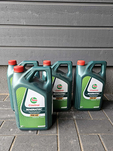 Uus mootoriõli CASTROL 5W40 MAGNATEC C3 5L (1 foto / 7)