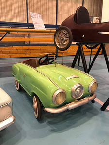 Moskvich Studebaker vana plekist pedaalauto (2 foto / 6)