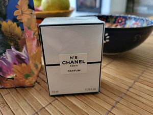 Chanel N°5 Parfum 7,5 мл оригинальный продукт (1 фото из 3)