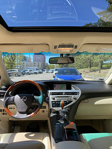 Lexus RX450H (5 фото из 7)