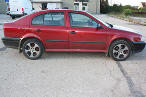 Skoda Octavia 1,9 66kW (2 foto / 6)