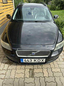 Volvo v50 (1 фото из 10)