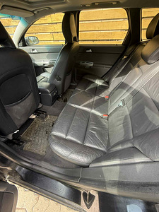 Volvo v50 (9 фото из 10)
