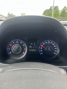 Hyundai i40 2013 (3 foto / 7)