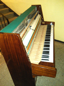 Klaveri , pianiino utiliseerimine (2 foto / 3)