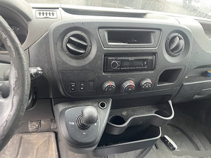 Renault Master 2012 2.3 л, Дизель, Автомат (7 фото из 9)