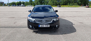 Honda Accord 2.4 2010 (1 foto / 8)