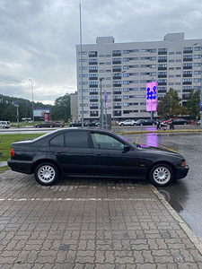BMW 530D 135kw Automat (8 foto / 11)
