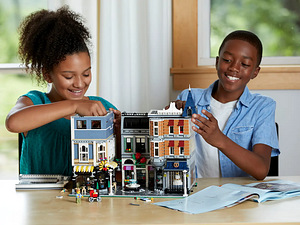Lego 10255 väljak (8 foto / 9)