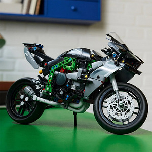 Lego Technic 42170 Kawasaki Ninja Motorcycle Лего Мотоцикл (10 фото из 10)